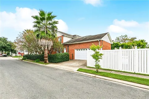 $698,000 | 4232 Fontainebleau Drive, New Orleans, LA 70125
