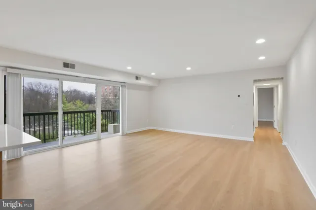 $350,000 | 3200 South 28th Street, Unit 403, Alexandria, VA 22302