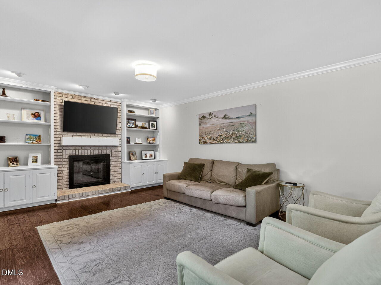 4517 Wingate Drive Raleigh, NC 27609 - Photo 14 of 30 015-1280x960-family-room