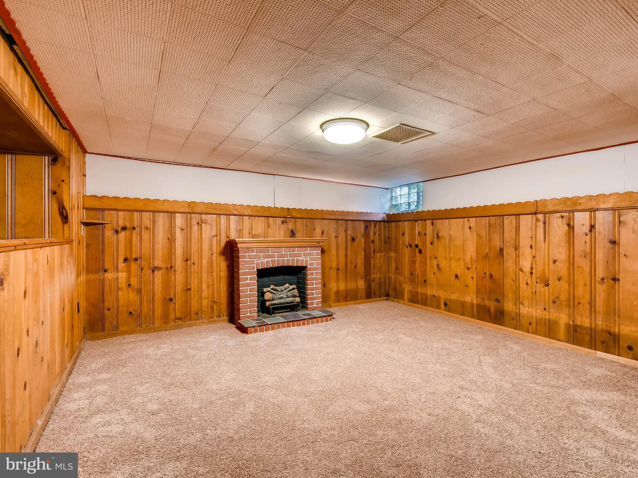 2001 Northbourne Road Baltimore, MD 21239 - Photo 24 of 28 Lower level family room