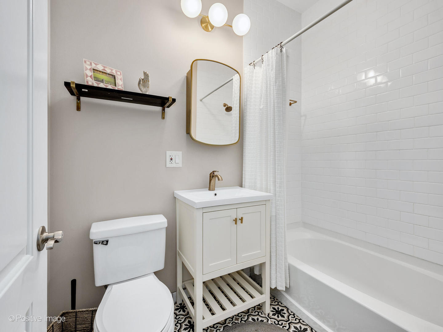 2427 West Rice Street, Unit 1 Chicago, IL 60622 - Photo 13 of 32