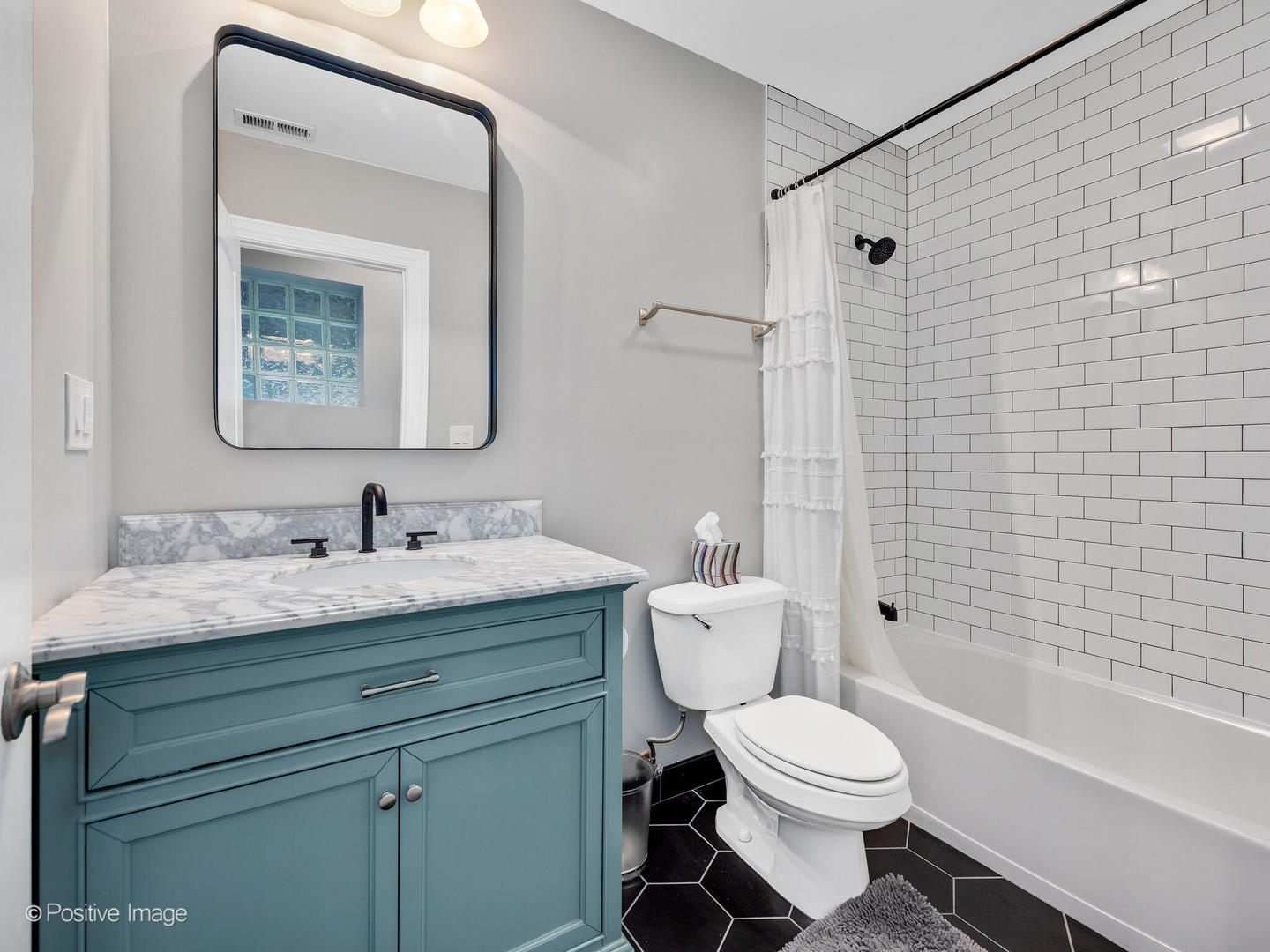 2427 West Rice Street, Unit 1 Chicago, IL 60622 - Photo 23 of 32