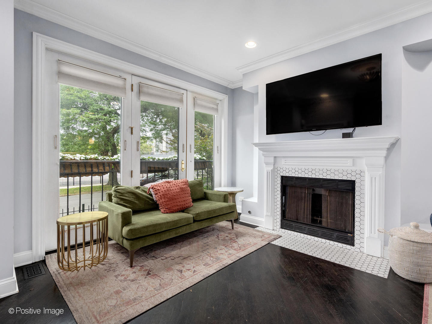 2427 West Rice Street, Unit 1 Chicago, IL 60622 - Photo 4 of 32