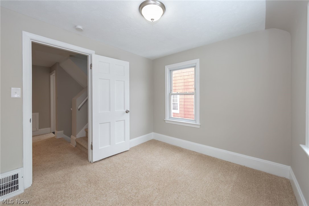 1160 Quilliams Road Cleveland, OH 44121 - Photo 20 of 30 Gallery Image 20