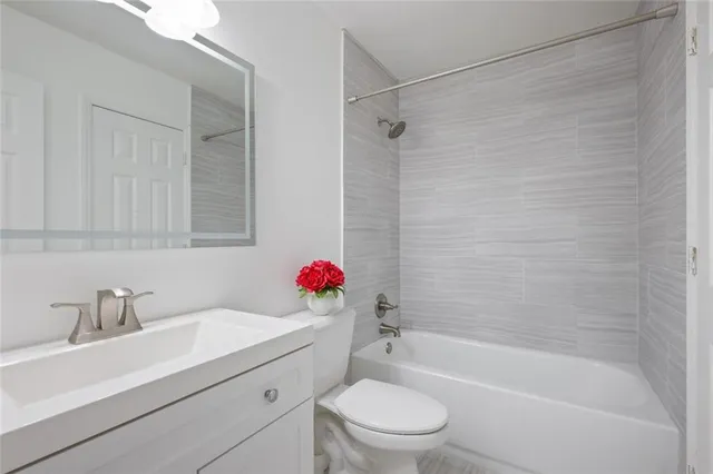 $239,000 | 102 Hawkstone Way, Alpharetta, GA 30022