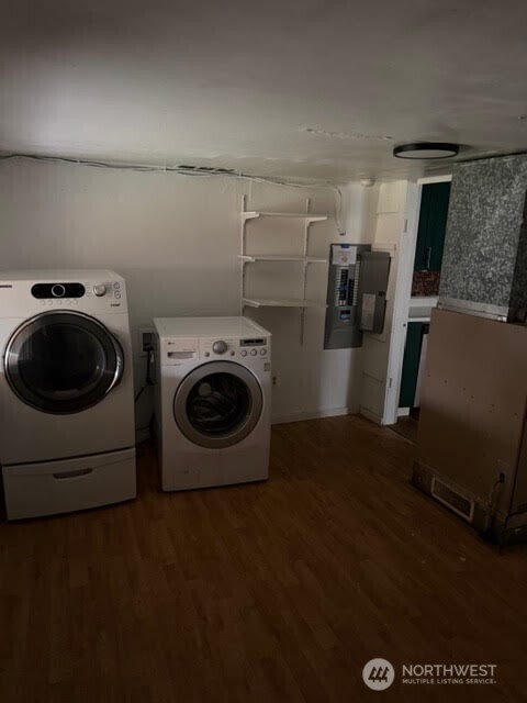 3715 Spokane Street Tacoma, WA 98404 - Photo 22 of 22 a utility room with dryer and washer