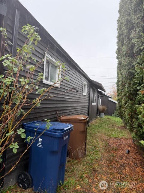 3715 Spokane Street Tacoma, WA 98404 - Photo 6 of 22