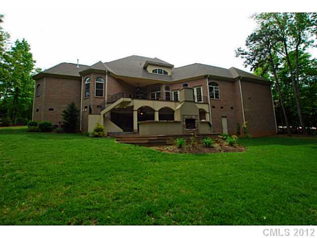 424 Hendon Row Fort Mill, SC 29715 - Photo 2 of 15 Gallery Image 2