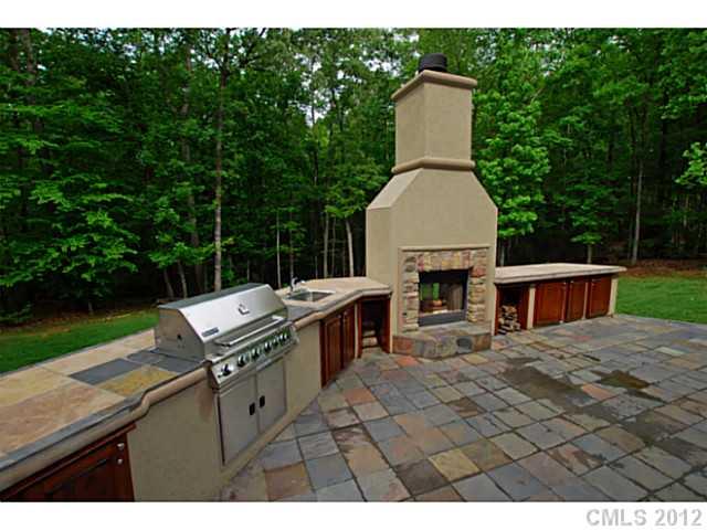 424 Hendon Row Fort Mill, SC 29715 - Photo 14 of 15 Gallery Image 14