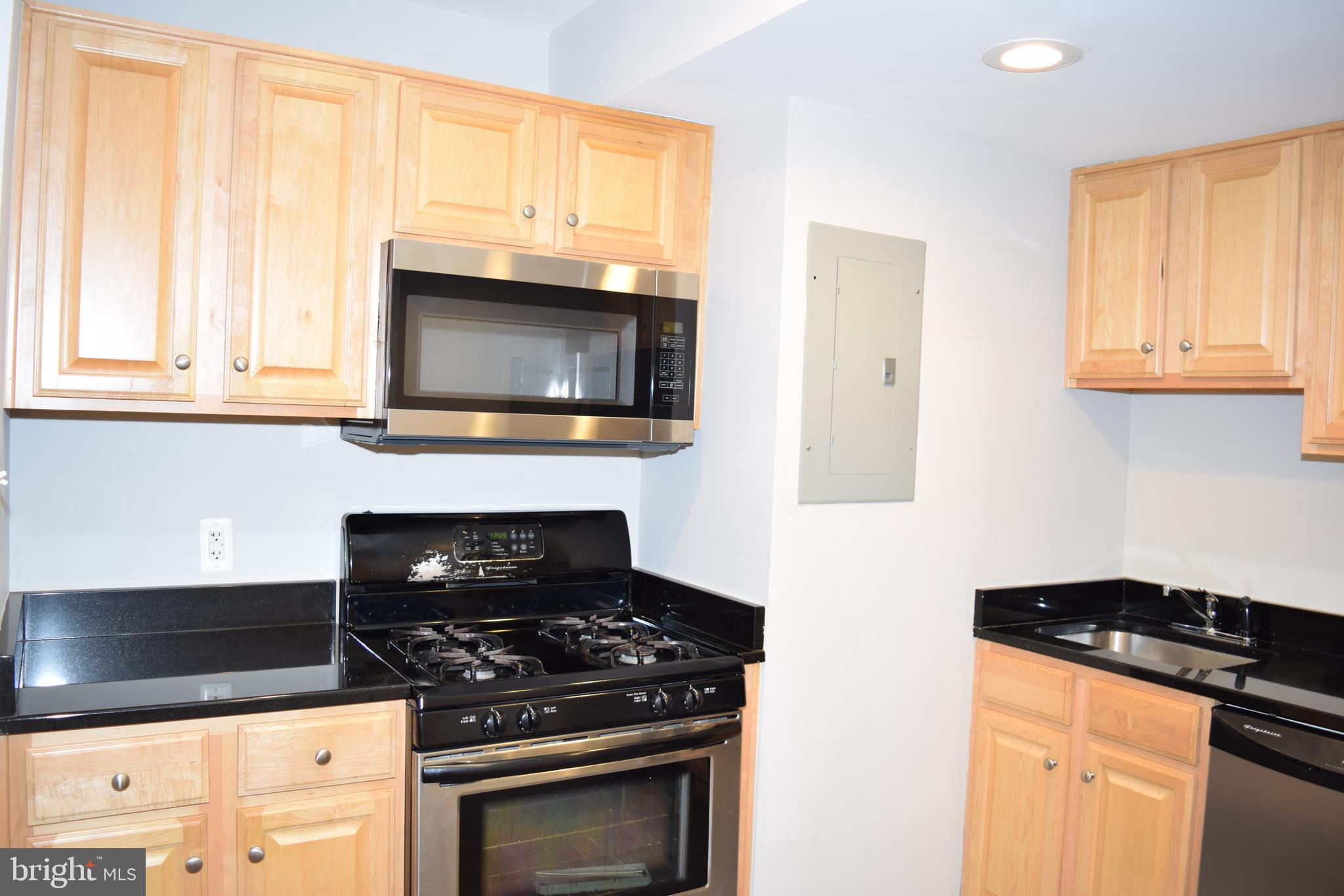 8714 Manchester Road, Unit 3 Silver Spring, MD 20901 - Photo 6 of 35