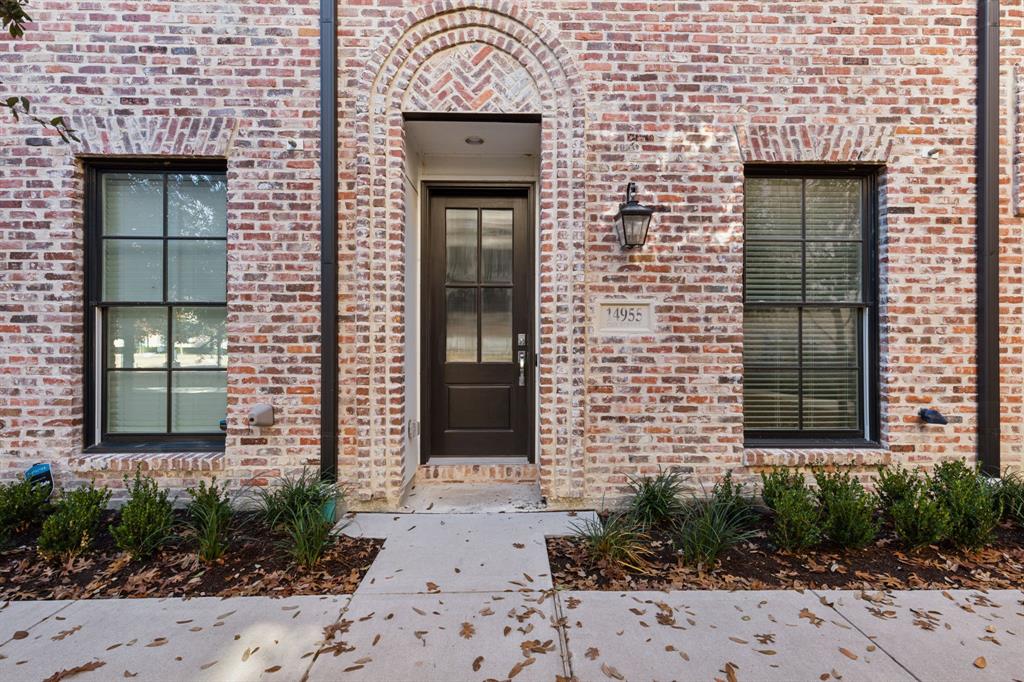 14955 Oak Street Addison, TX 75001 - Photo 4 of 39