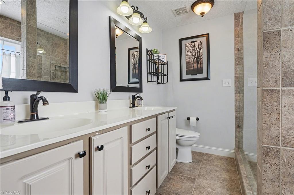 12707 Hill Pine Road Midland, NC 28107 - Photo 15 of 40