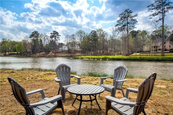 $1,625,000 | 1325 Rolling Links Drive, Alpharetta, GA 30004