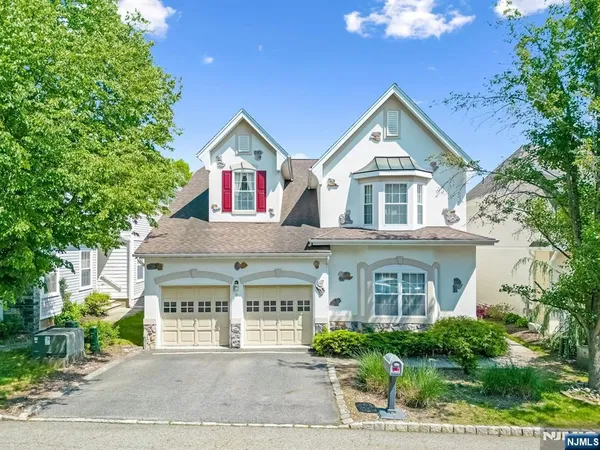 $1,090,000 | 6 Boulder Run, Oakland, NJ 07436