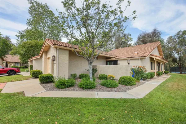 $725,000 | 12728 Camino De La Breccia, Unit 13, San Diego, CA 92128