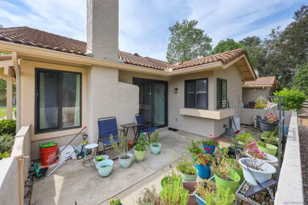 $725,000 | 12728 Camino De La Breccia, Unit 13, San Diego, CA 92128