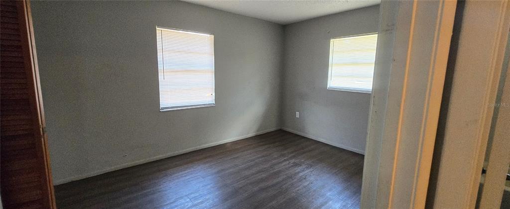 2021 Lake Buckeye Road Winter Haven, FL 33881 - Photo 14 of 37