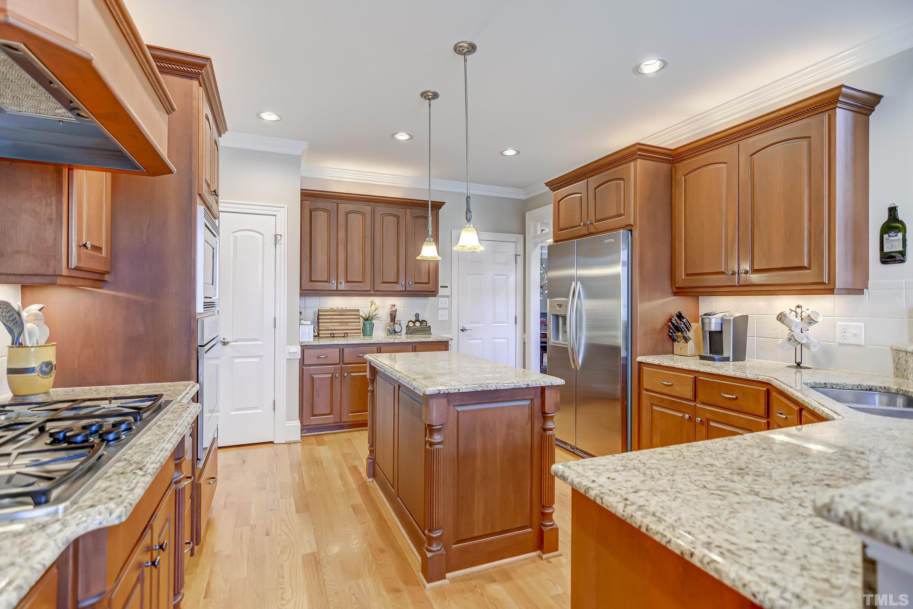 1216 Prairie Pond Circle Raleigh, NC 27614 - Photo 12 of 34