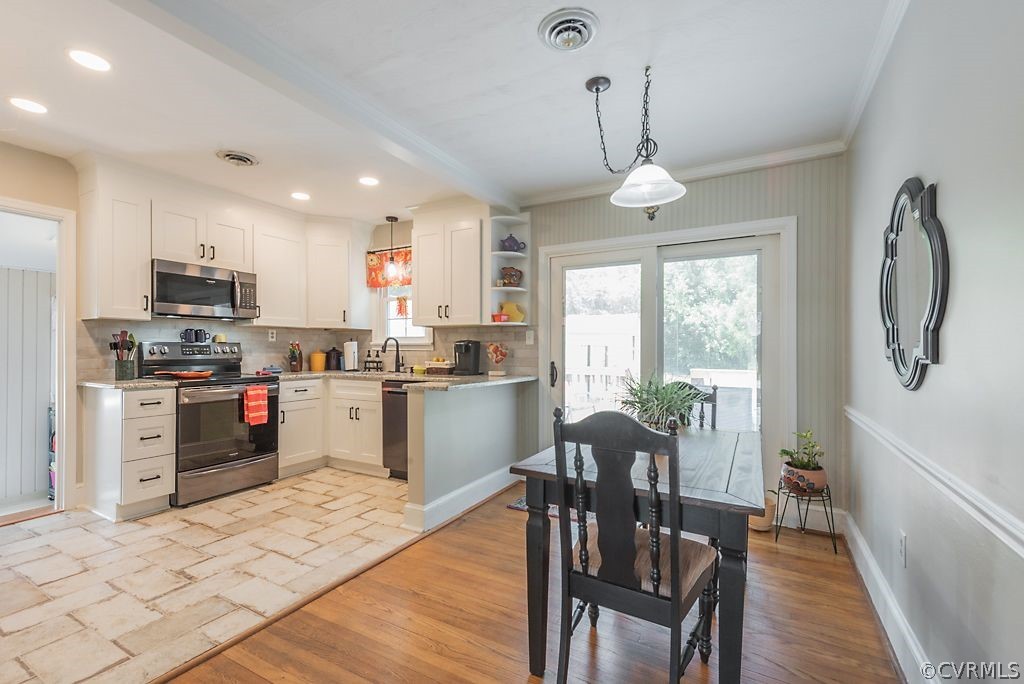2614 Maplewood Road Henrico, VA 23228 - Photo 3 of 45 Gallery Image 3