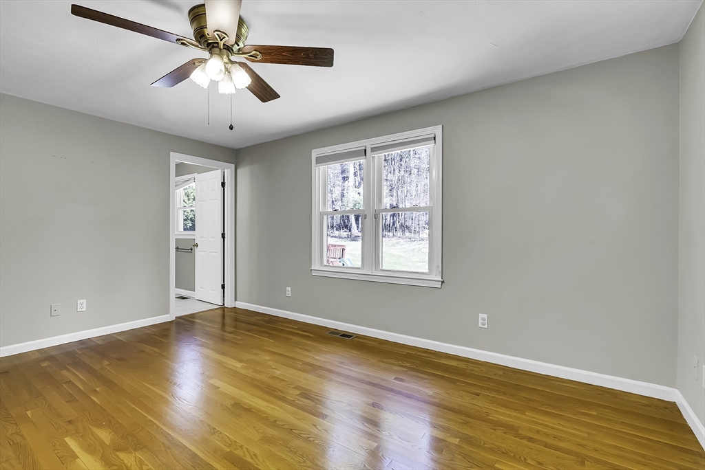 12 Sycamore Road Shrewsbury, MA 01545 - Photo 14 of 38 Gallery Image 14