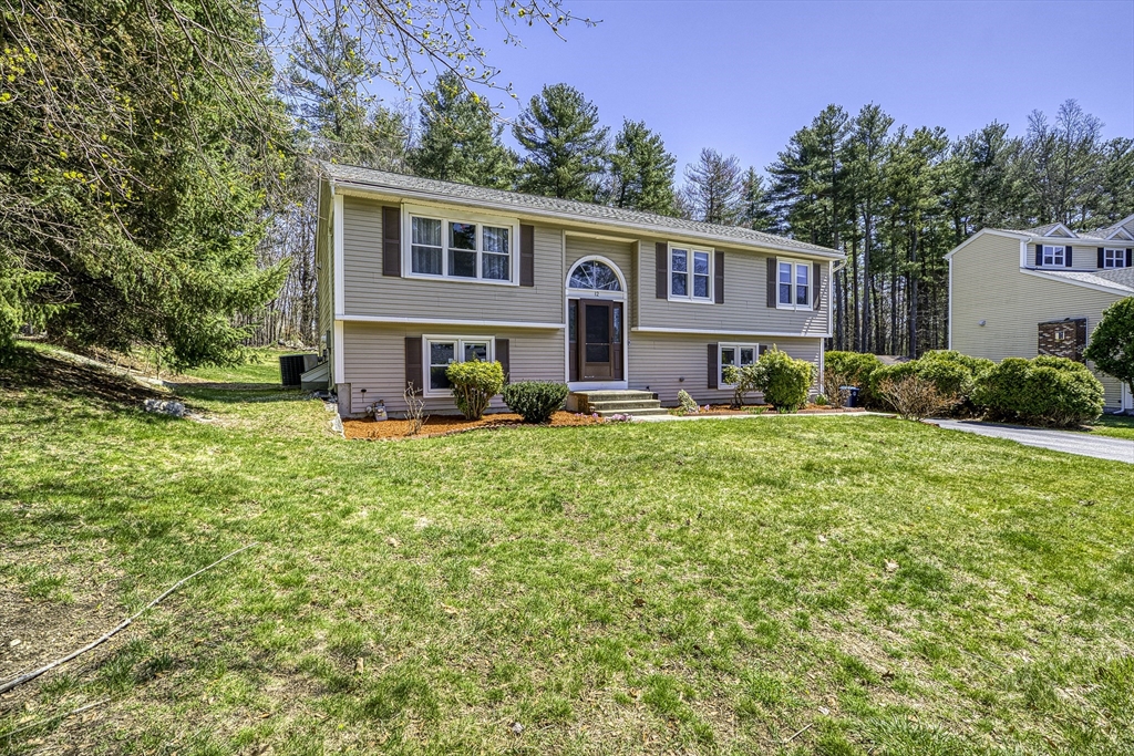 12 Sycamore Road Shrewsbury, MA 01545 - Photo 3 of 38 Gallery Image 3