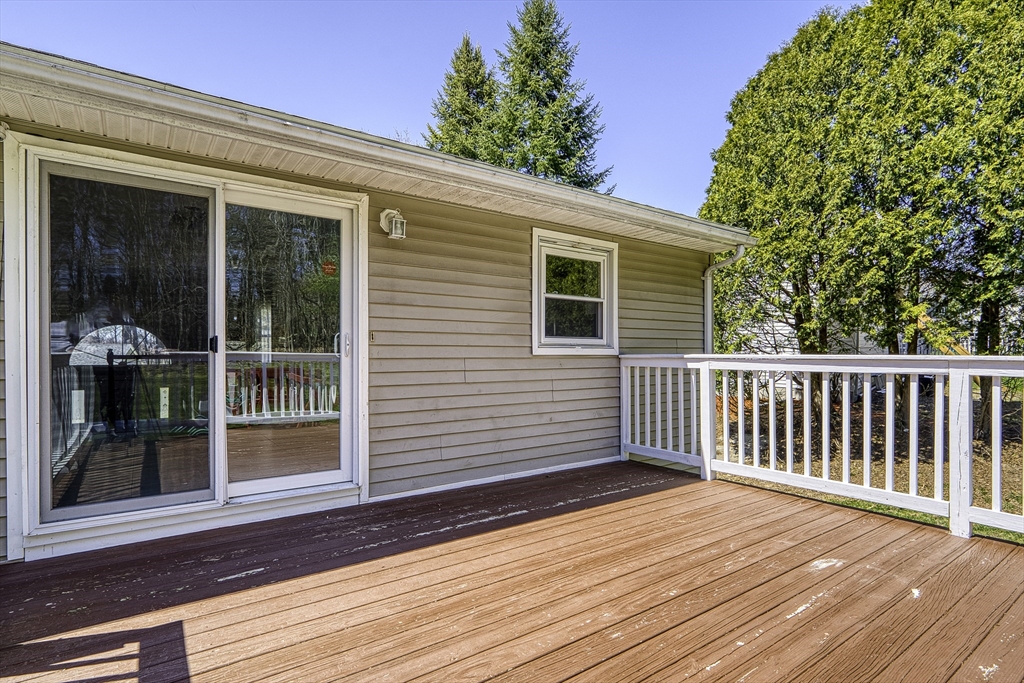 12 Sycamore Road Shrewsbury, MA 01545 - Photo 37 of 38 Gallery Image 37