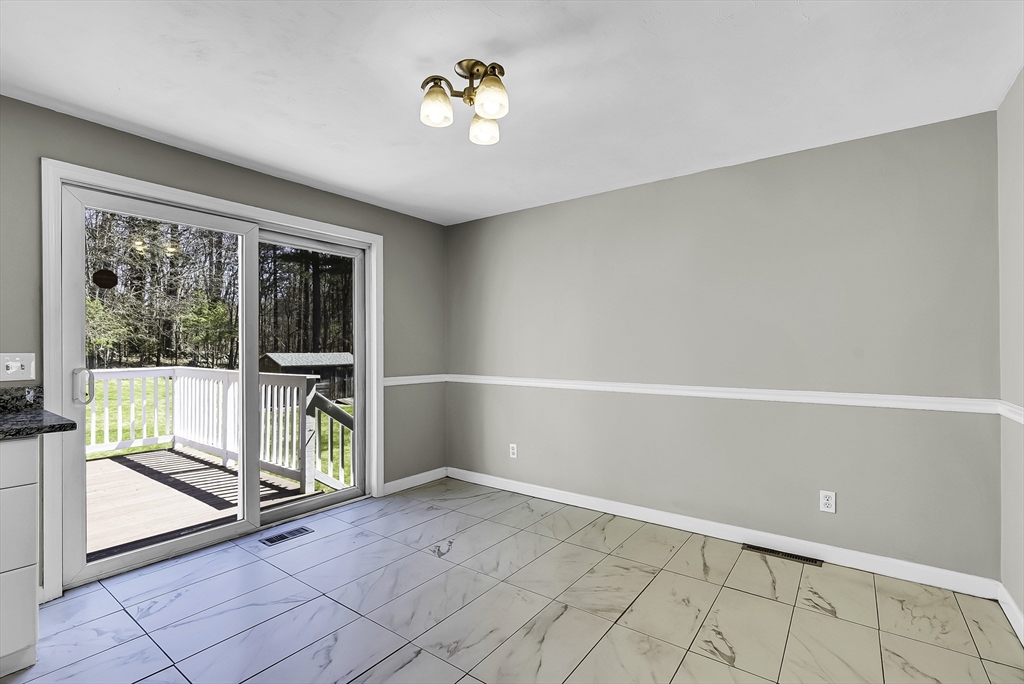 12 Sycamore Road Shrewsbury, MA 01545 - Photo 8 of 38 Gallery Image 8