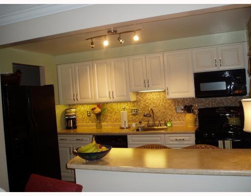 3426 Huntertown Road Allison Park, PA 15101 - Photo 4 of 12 Kitchen.