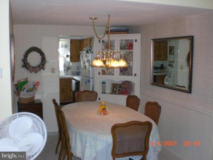 9370 Pan Ridge Road Parkville, MD 21234 - Photo 4 of 15 Dining Room
