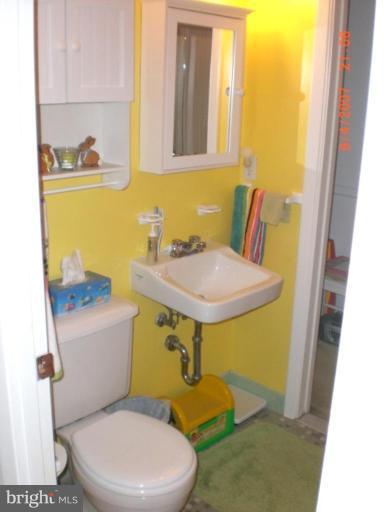 9370 Pan Ridge Road Parkville, MD 21234 - Photo 7 of 15 Master Bath