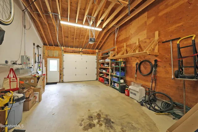 a view of a storage & utility room