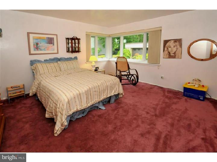 8104 Heacock Lane Wyncote, PA 19095 - Photo 12 of 18 Bedroom 2