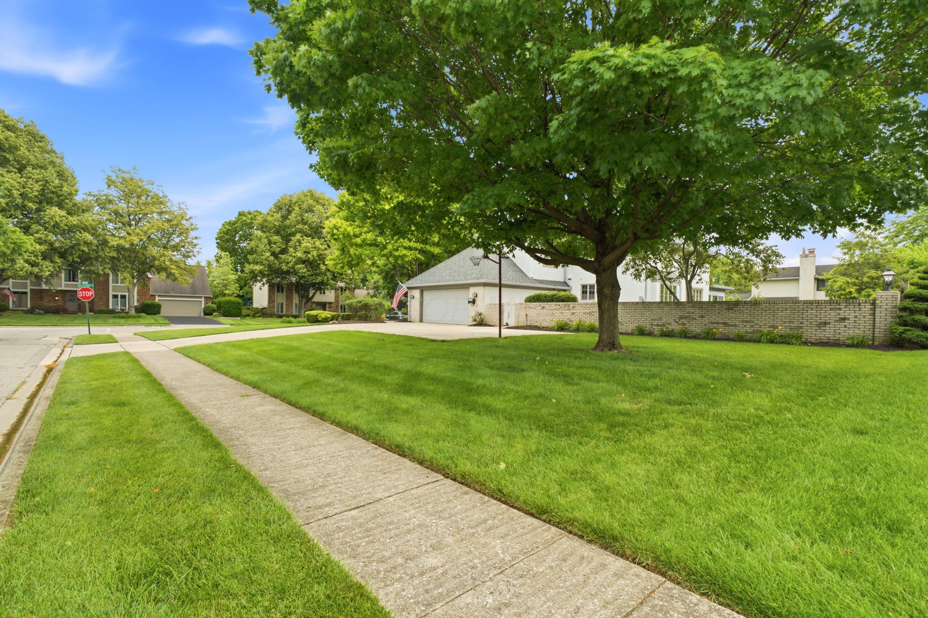 4171 Daventry Road Columbus, OH 43220 - Photo 55 of 64