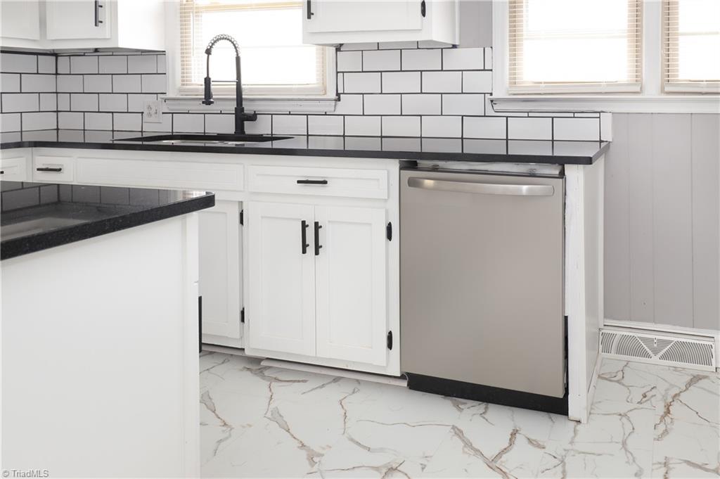 9729 Highway 700 Pelham, NC 27311 - Photo 17 of 29