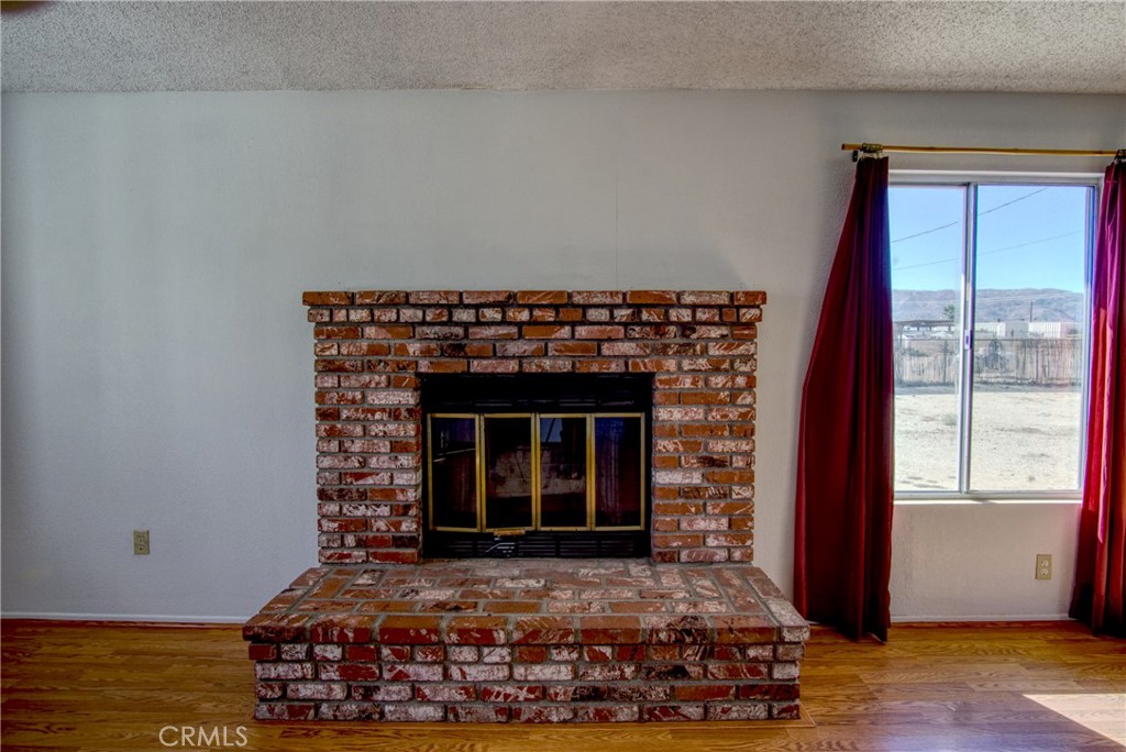 4818 Round Up Road Twentynine Palms, CA 92277 - Photo 3 of 25