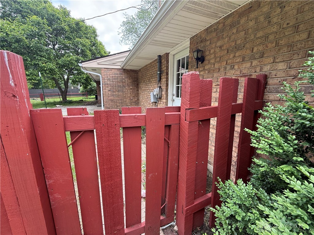 1201 East Centerville Station Road Dayton, OH 45459 - Photo 19 of 33