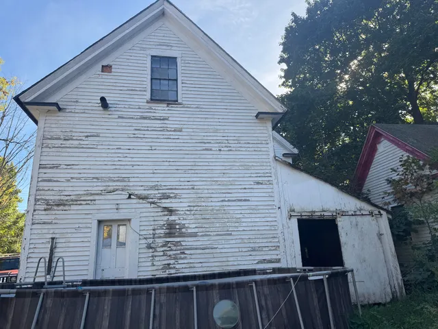 $130,000 | 10 Mill Street, Dixfield, ME 04224