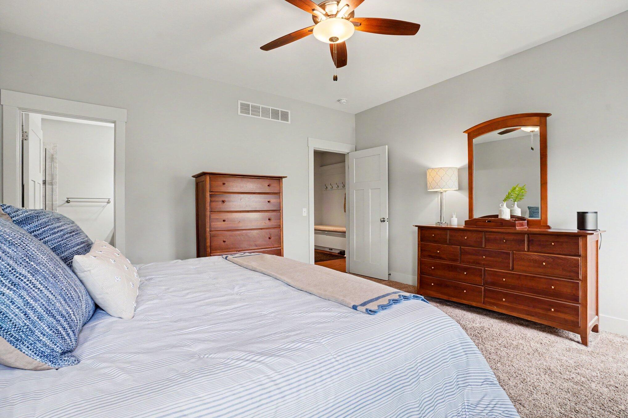 4001 Fox Woods Road St. Joseph, MI 49085 - Photo 16 of 42 015_file_8847