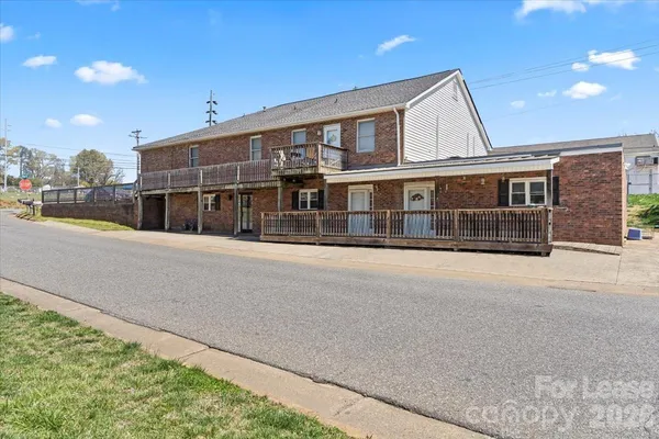 $1,000 | 300 East Gold Street, Unit 5, Kings Mountain, NC 28086