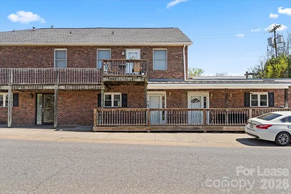 $1,000 | 300 East Gold Street, Unit 5, Kings Mountain, NC 28086