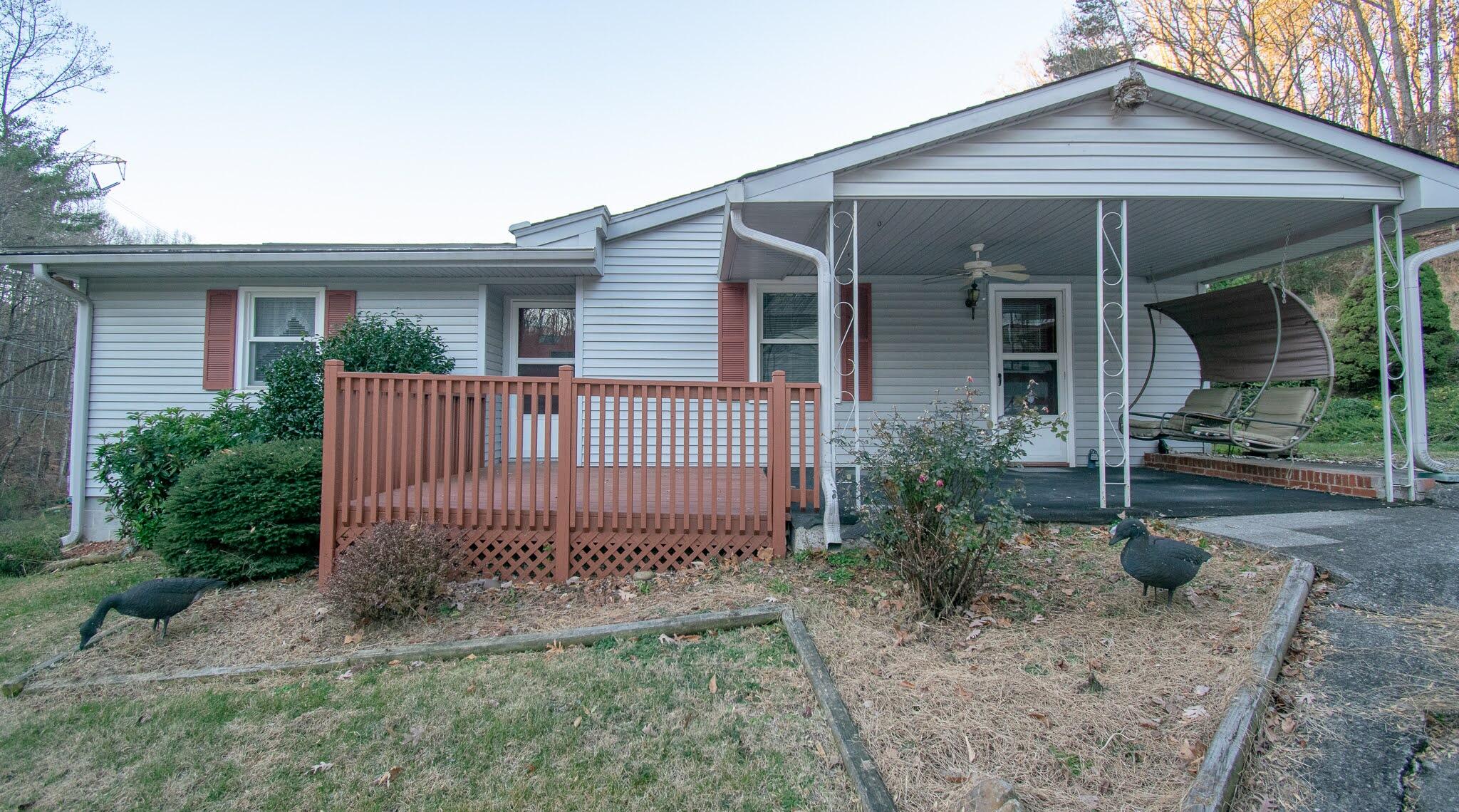 267 Spring Hollow Road Troutville, VA 24175 - Photo 1 of 26 DSC_0482
