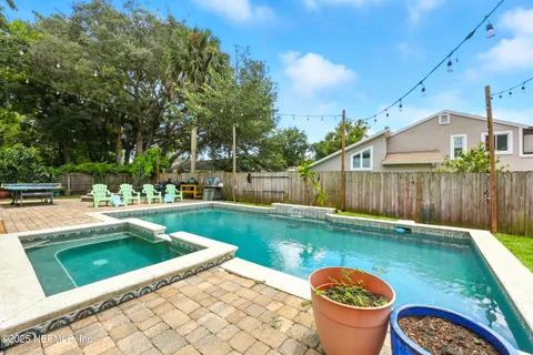 $949,900 | 10 Quail Lane, Jacksonville Beach, FL 32250