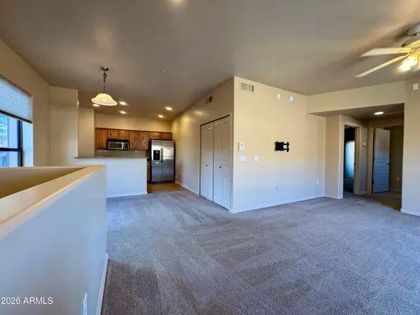 $1,995 | 20660 North 40th Street, Unit 2136, Phoenix, AZ 85050