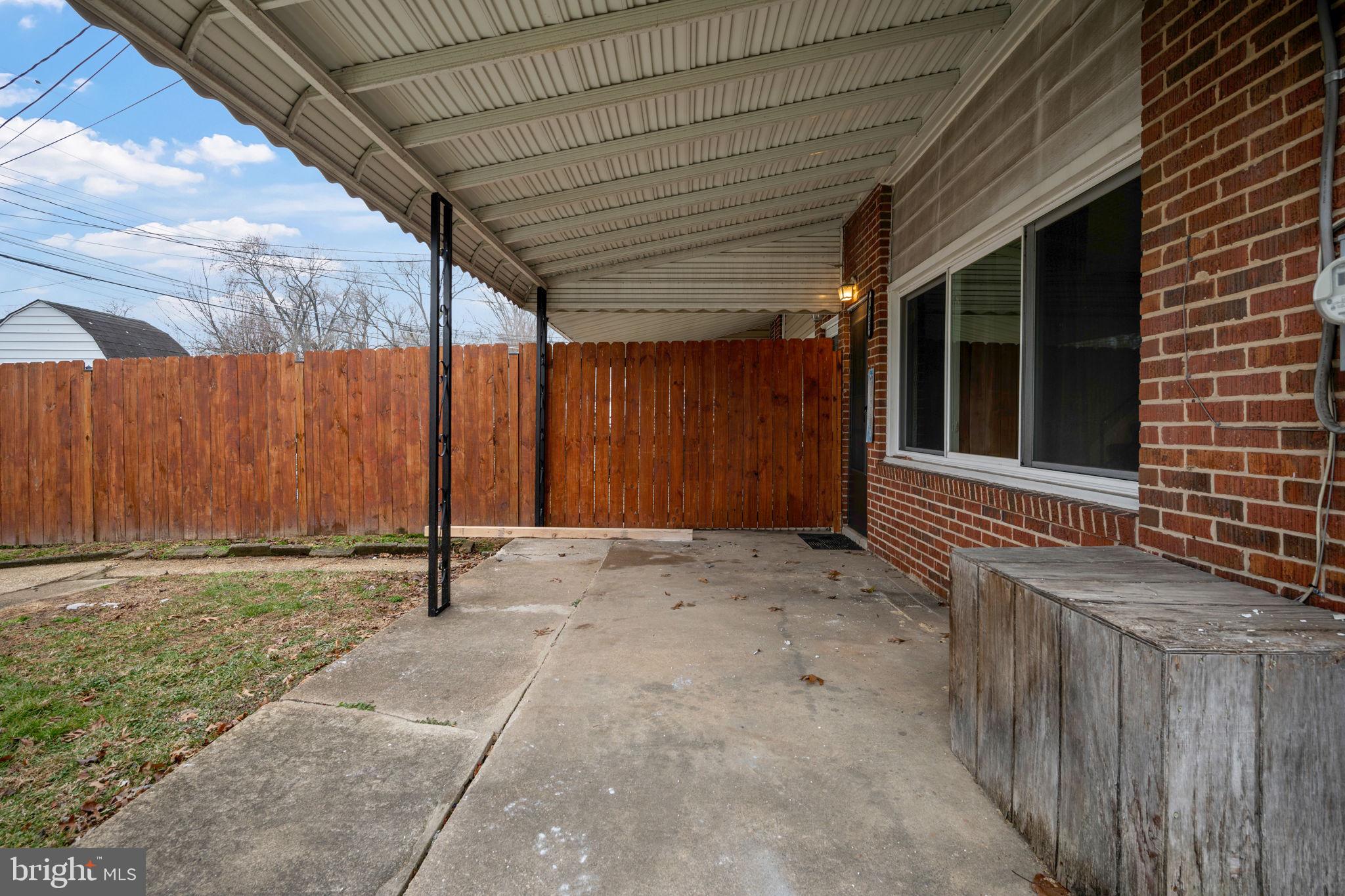 7911 Bank Street Baltimore, MD 21224 - Photo 37 of 40 a backyard of a house