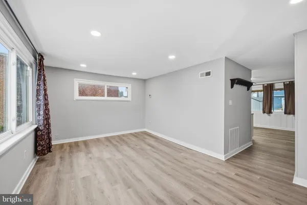 a view of livingroom with hardwood