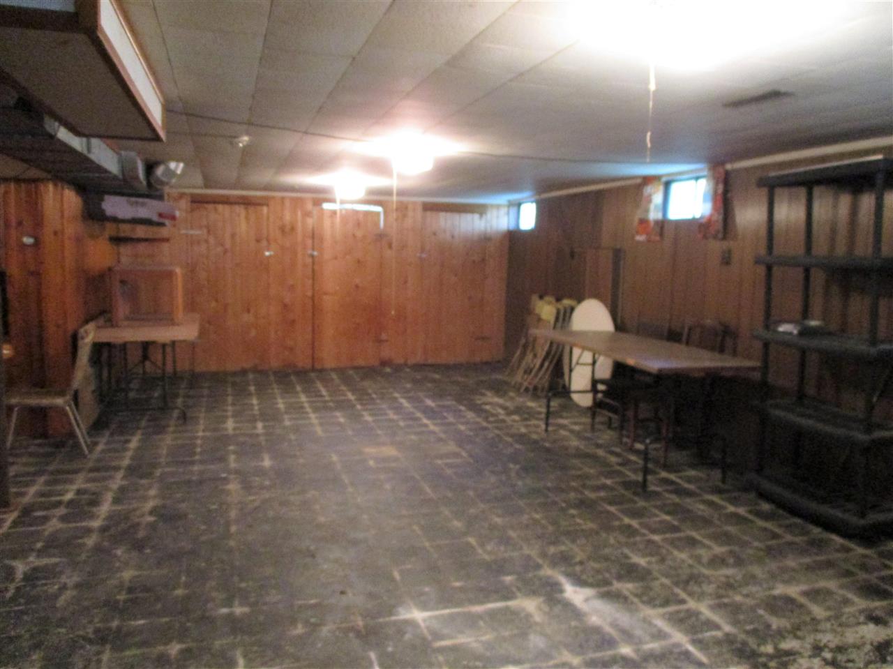 10936 Lansing Road Durand, MI 48429 - Photo 21 of 44 50079505-20.JPG