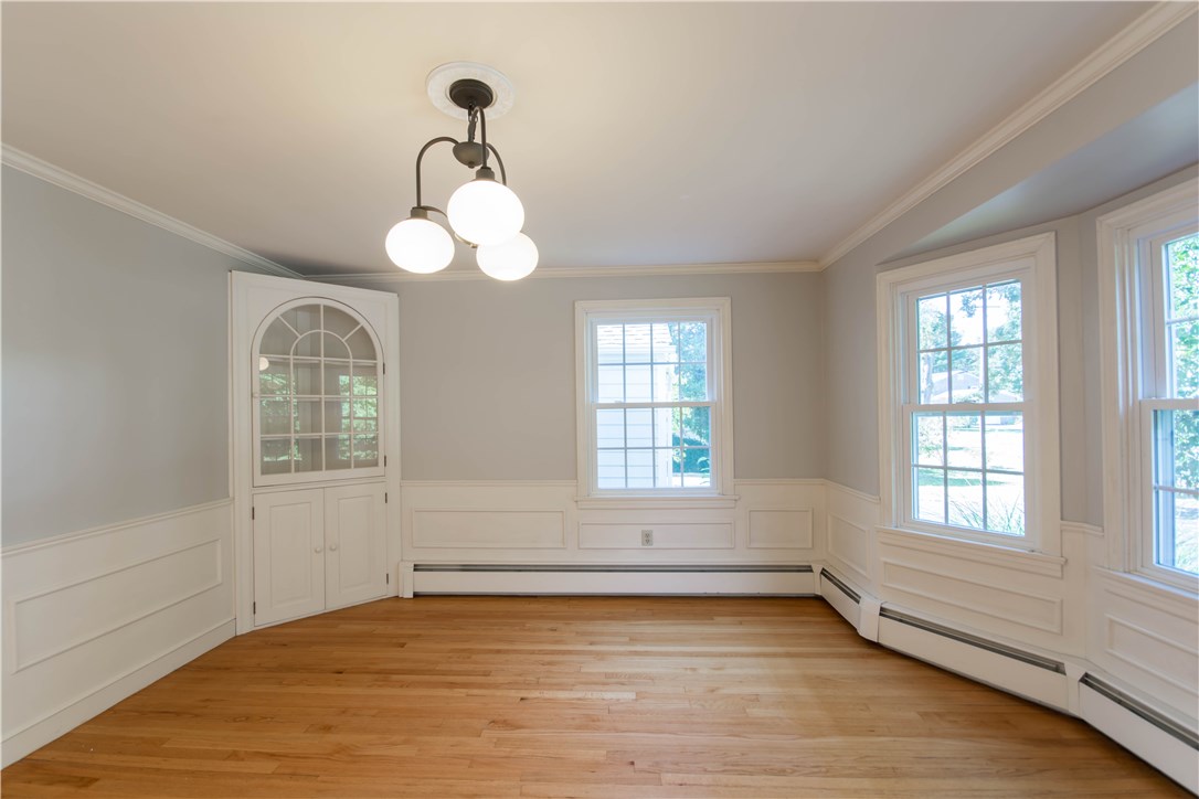 104 Gibson Road Bristol, RI 02809 - Photo 8 of 39