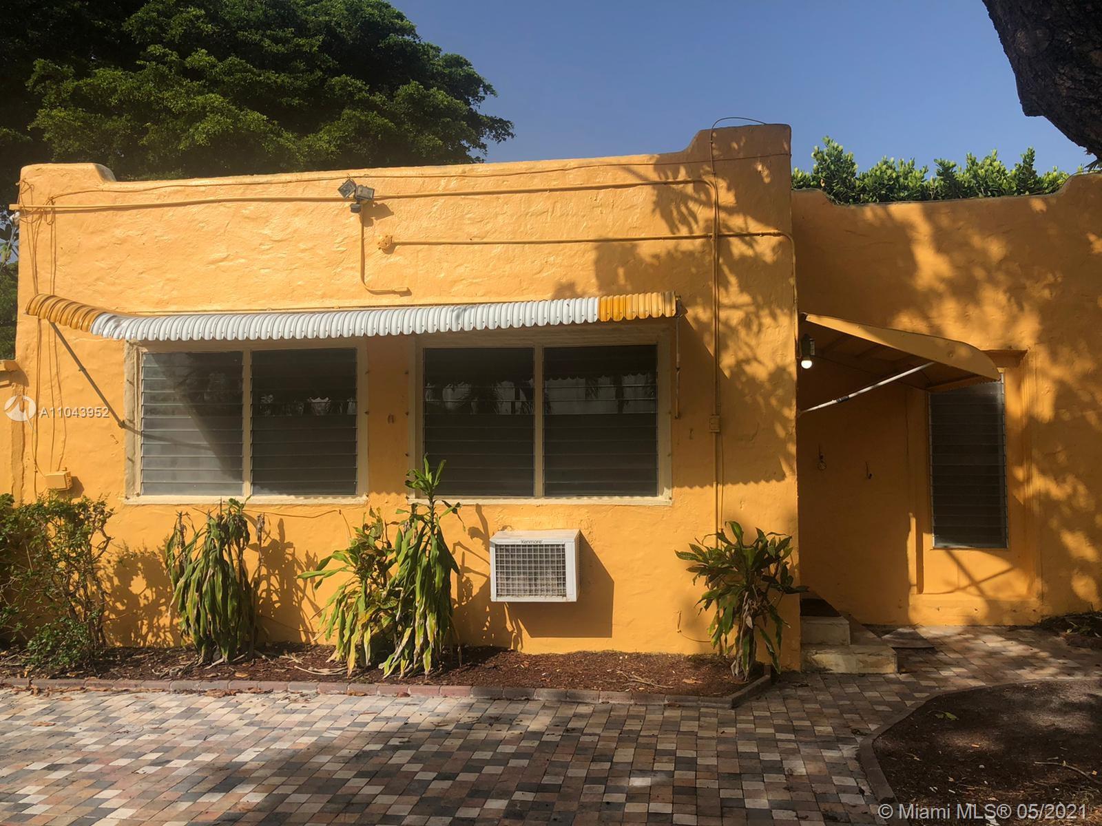 2002 Alton Road, Unit COTTAGE Miami Beach, FL 33140 - Photo 2 of 9