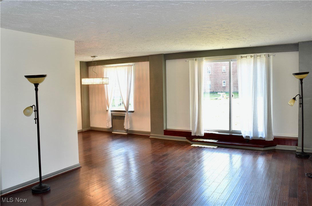 13800 Fairhill Road, Unit 216 Shaker Heights, OH 44120 - Photo 3 of 18
