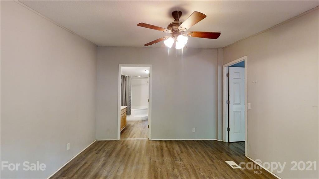 3871 Tower Road Maiden, NC 28650 - Photo 17 of 34 Gallery Image 17